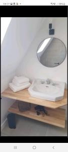 Maisons de vacances La maison du village : photos des chambres