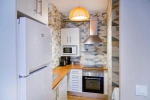 B - Apartamento exclusivo con piscina compartida