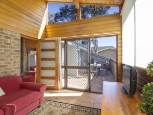 Bundilla 4 - 3BR l Balcony l BBQ l Lake Views l WiFi l Sauna