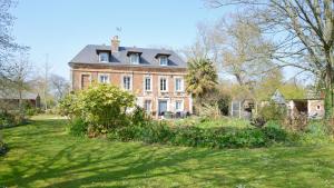 La Charmeuse dEtretat