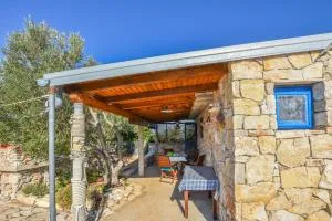 House Serenity - Island Gangaro