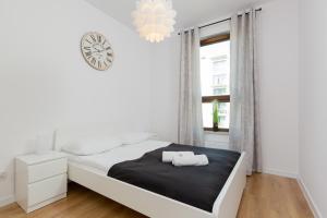 Forum Wola Jana Kazimierza Apartment by Noclegi Renters