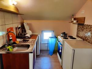 Vitajte v Ivachnovej 145