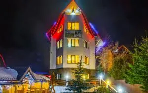 Готельний комплекс Парламент, Яблуниця - 拉泽希纳