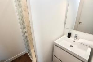 Appartements Napoleon Gare 8 T2 Dernier Etage ByLocly : photos des chambres