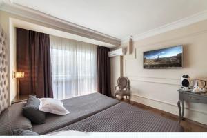Double or Twin Room with Pool View room in Essence Hotel Boutique by Don Paquito