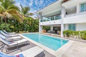 Exclusive Punta Cana Resort and Club Pool Villas