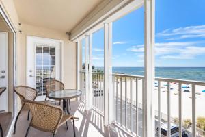 Updated Beachfront Balcony - Beach Place #312