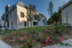 VeronikApartman - brand new & cozy - with underground garage