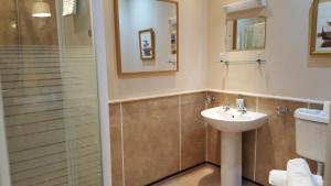 Deluxe Double Room with Shower room in Moorgarth Guesthouse