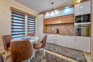 LUX TRAJKOVIC ZLATIBOR