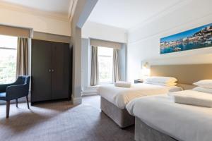 Front Facing Superior Twin Room  room in The Torbay Hotel
