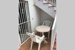 Studio dans un endroit calme et discret d Empuria