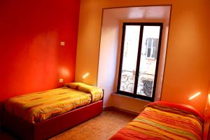 Room #63995644