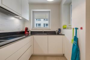 Fully new app w 2 terraces at a superb location!