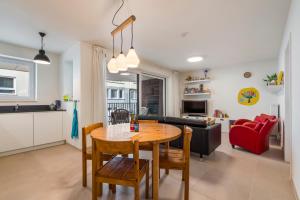 Fully new app w 2 terraces at a superb location!