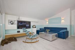 Meeresblick-Residenzen-FeWo-67-deluxe-Balkon-Meerblick-Sauna-u-Schwimmbadnutzung