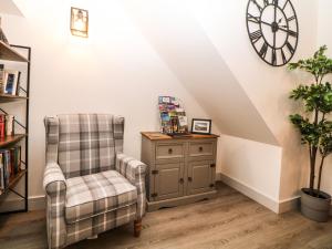 1 Orchard View