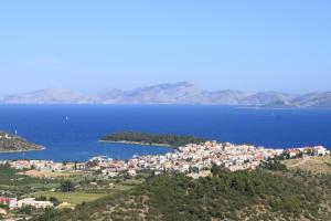 Treehouse Holiday Homes Argolida Greece