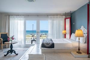 Junior Suite with Sea View room in Villa Kore Cesme