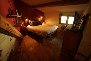 Appartements Le Refuge Ceretan, grand et bel appartement mansarde en plein centre : photos des chambres