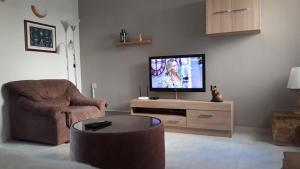 Ramzam - Spacious & Modern 3 bedroom apartment with roof terrace