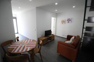 T1 Alvor Centre Paddys I