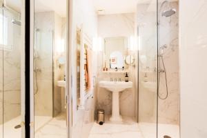 Appartements Terrace on the Bay 2 Villefranche-sur-Mer, AP4243 by Riviera Holiday Homes : photos des chambres