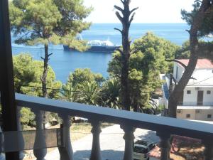Machi Rooms Alonissos Greece