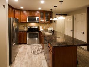 St Anton Wooded View 2-Bedroom Condos with Ski Lockers