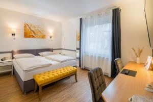 Schäfers Hotel, Self Check-in & gratis Bäckerfrühstück