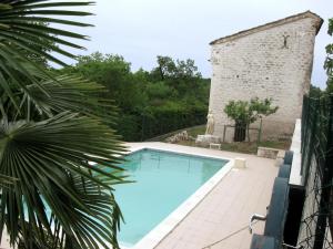 Maison au calme à  la campagne dans le Quercy avec piscine et spa gonflable