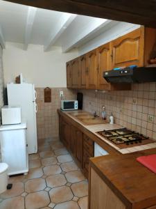 Maisons de vacances Maison au calme a la campagne dans le Quercy avec piscine et spa gonflable : photos des chambres