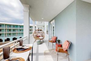 Gulf Place Residence 214
