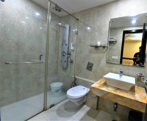 Hotel Kingston Park near Ganga Ram Hospital