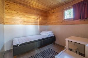 Cottage H/J room in Ivalo River Camping