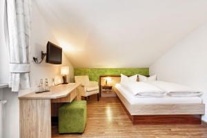 Double Room Komfort  room in Königshof Hotel Resort