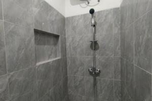 RedDoorz near Rita Super Mall Purwokerto