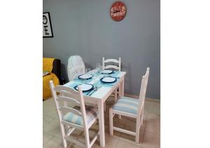 Apartamento funcional en residencial con piscina en inmejorable ubicación en centro de la isla