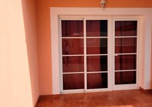 Apartamento funcional en residencial con piscina en inmejorable ubicación en centro de la isla