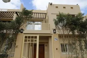 Pyramids villa - 埃兹贝特