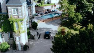 Maisons de vacances Maison d'une chambre avec piscine partagee jacuzzi et jardin clos a La Gaubretiere : photos des chambres