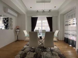 ROYAL KING Apartment
