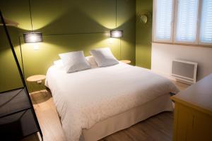 B&B / Chambres d'hotes LES OLIVANIES : photos des chambres