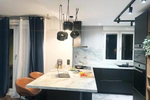 Nid Douillet - BEL APPARTEMENT avec GARAGE - 3hvězdičkové hotely ve městě Grenoble
