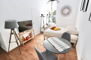 Appartements Napoleon Gare 5 STUDIO 1er Etage ByLocly : photos des chambres