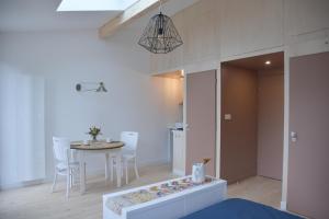 B&B / Chambres d'hotes Le Bivouac - Toulouse : Studio avec Vue sur Jardin