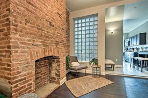 Chic Baltimore Apartment 2 Mi to Downtown!