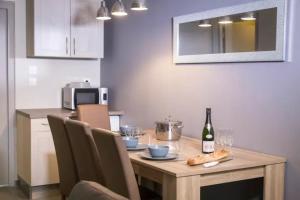 Appartements COLLEGIALE PROCHE CENTRE VILLE Home-One : photos des chambres