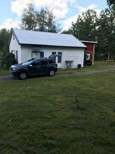 Vacker hus i naturen - Kättilstorp